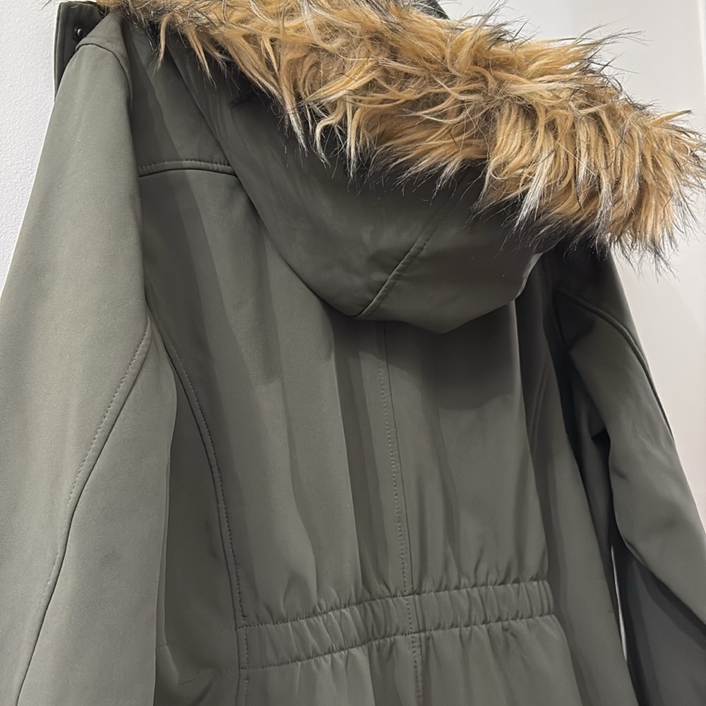 Canada weather Gear women’s winter coat  with Fur Hood - size 2X - army green - Picture 8 of 10
